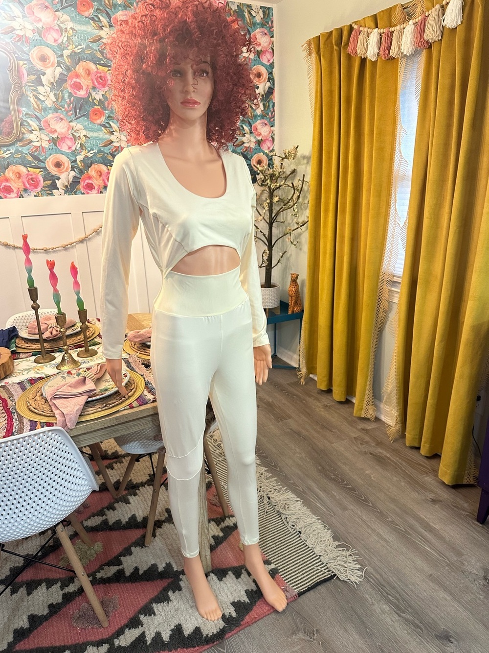 SOLELY off white Women’s sexy cream bodysuit sz L/XL